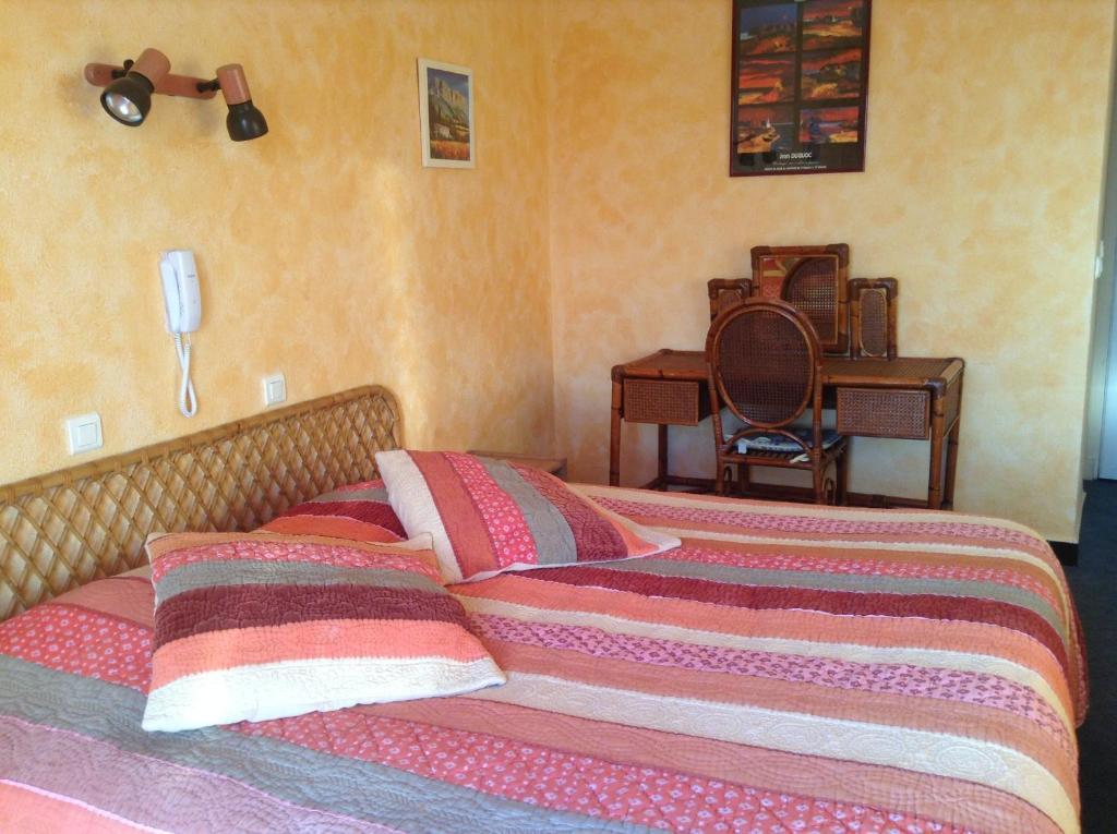 Hotel La Caravelle Фрежюс Экстерьер фото