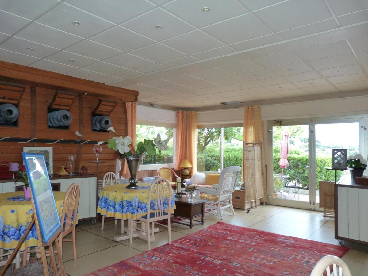 Hotel La Caravelle Фрежюс Экстерьер фото